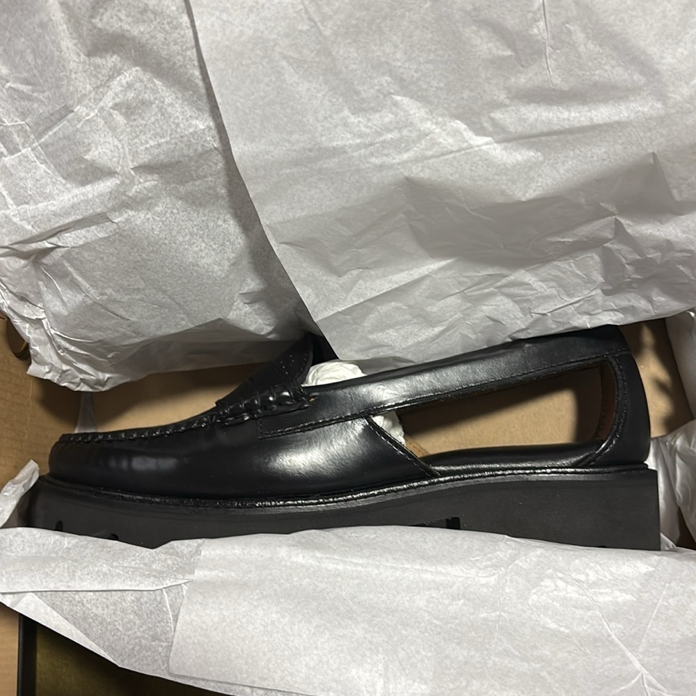 G.H. Bass Whitney Weenjuns Super Lug Loafer Cut Out size 8 NIB - Picture 5 of 7